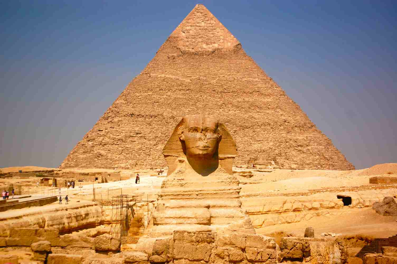 giza-pyramid-complex-in-cairo-4